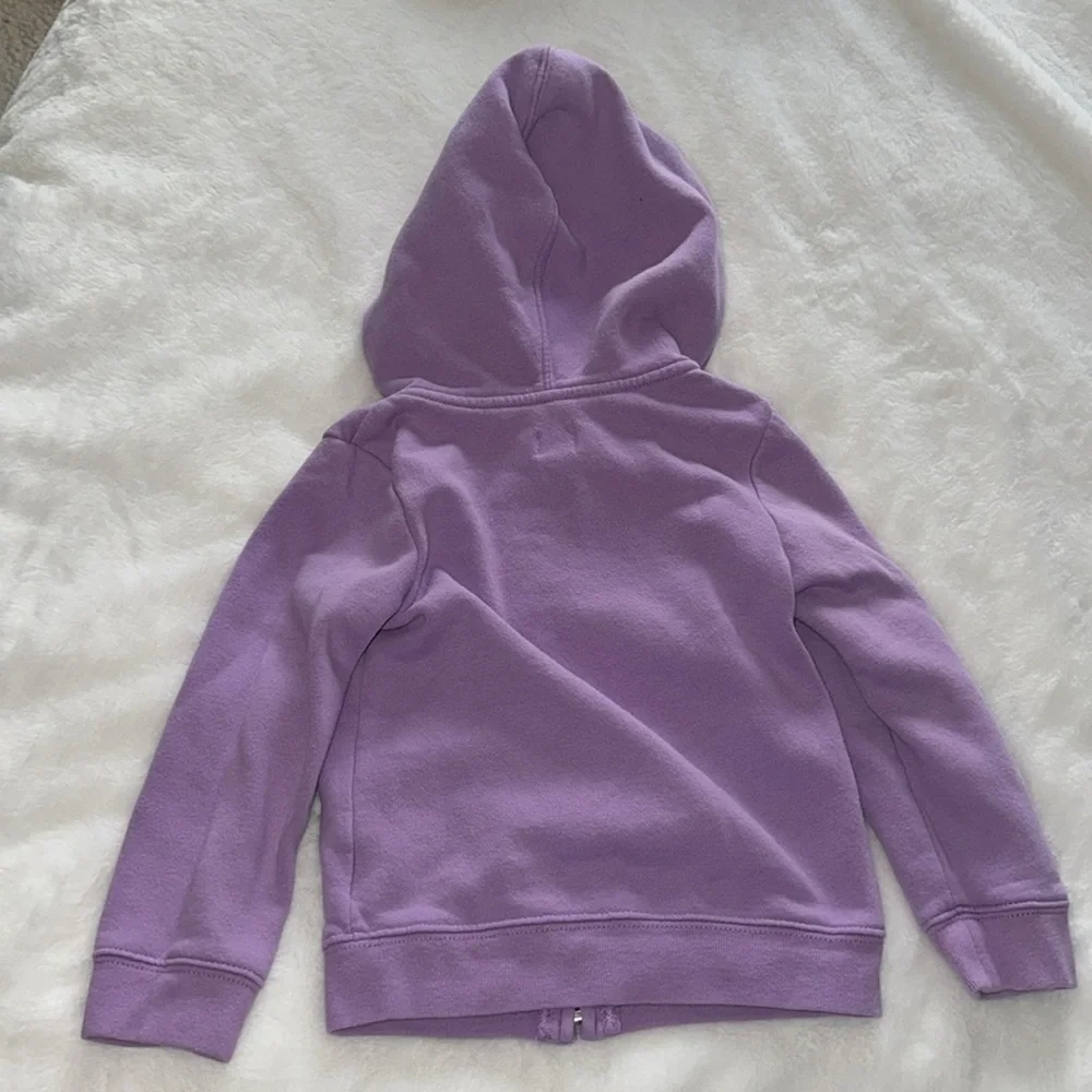 Gap 3t purple sweatshirt with pink and white and silver gap